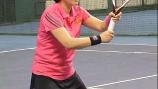  老年网球爱好者增多，养生打法注重节奏控制