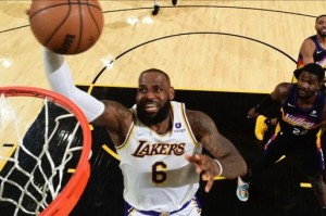  詹姆斯里程碑之夜，湖人擒获国王迎五连胜