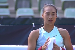  贝雷蒂尼发球重炮，女王杯草地赛轰出25记ACE