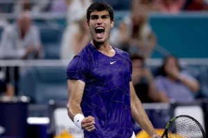  阿尔卡拉斯新生代崛起，迈阿密大师赛爆冷登顶