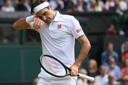  费德勒退役巡演引爆全场泪目