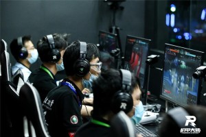  郑钦文逆风翻盘，巴黎大师赛爆冷门挺进四强