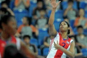  发球测速仪刷新纪录，萨弗林卡轰出二百一十公里极速  