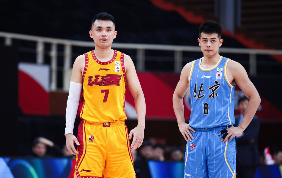  上海男篮外援发威，客场力克北京首钢队