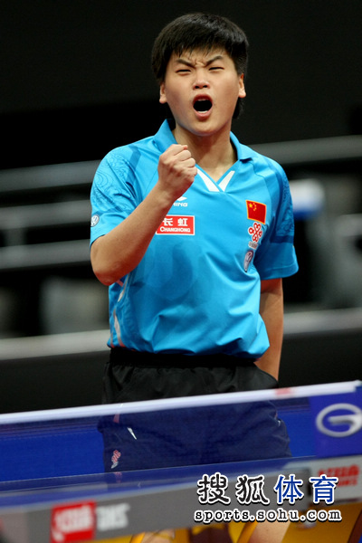  双打组合默契十足，携手斩获大满贯冠军