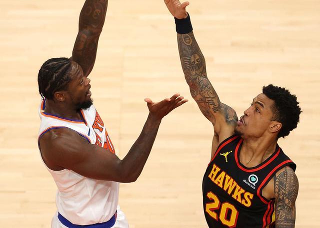  特雷杨准三双老鹰展翅擒下尼克斯